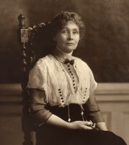 Emmeline_Pankhurst,_seated_(1913).jpg